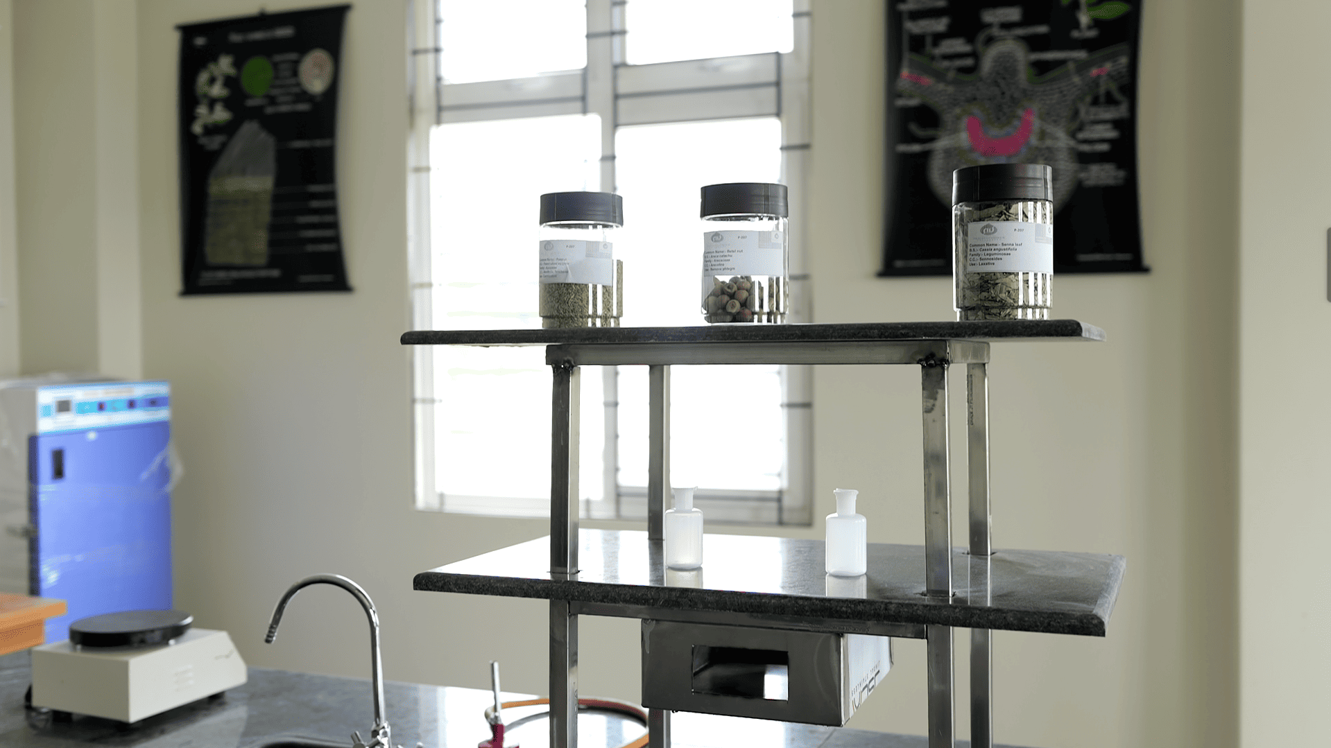 Pragjyotishpur University Guwahati Pharmaceutical chemistry lab photo 15